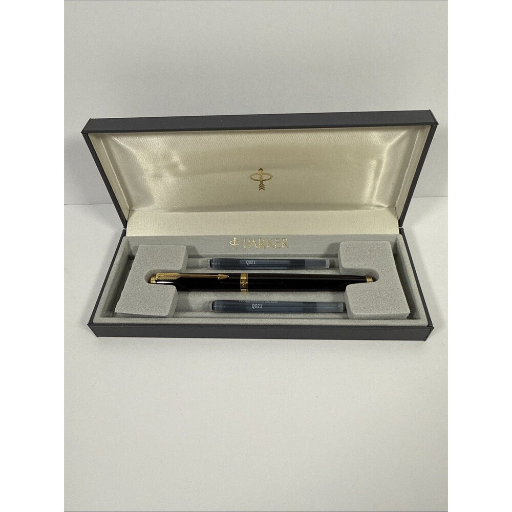 Rare Parker France IIIQ 18k 750 M - Fountain Pen - UNUSED